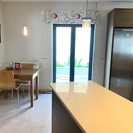 Two Palms Villa Nazaré