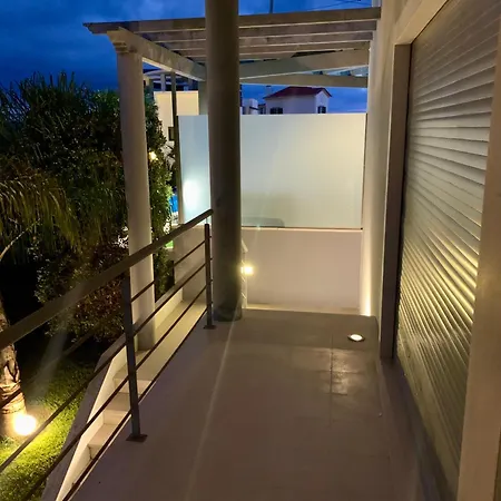 Villa Two Palms