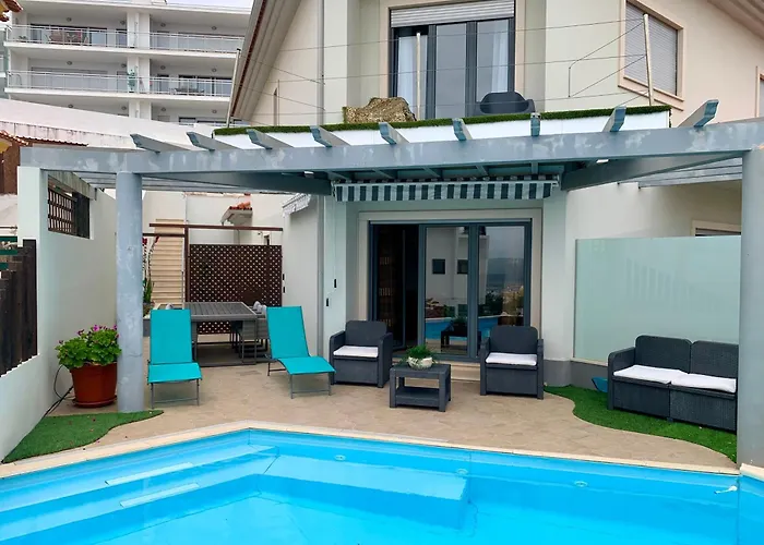 别墅 Two Palms 纳扎雷